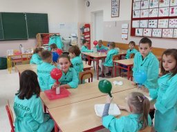 b_1024_768_0_00_images_2023_2024_Chmurka_Warsztaty_EKOSKOP_401419089_805944774666806_1602324097245733520_n